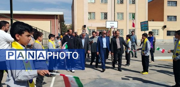 آئین افتتاح چمن مصنوعی سمپاد آموزشگاه شهید بهشتی نیشابور
