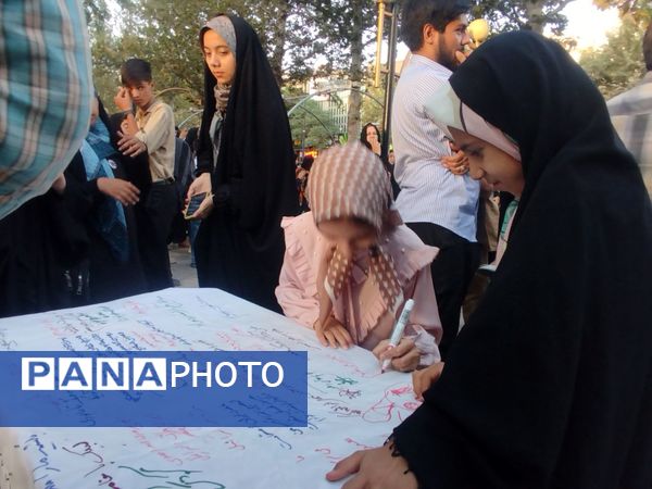 ملت ایران سکوت نخواهد کرد