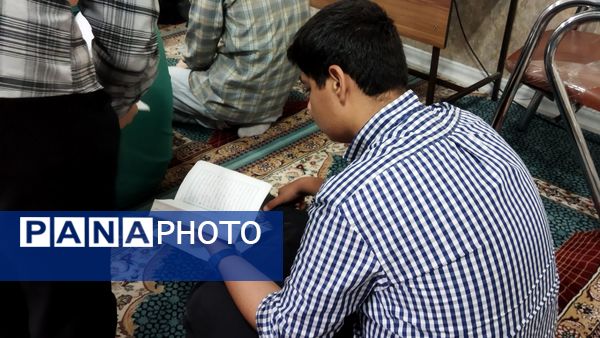 انس با قرآن در دبیرستان شاهد ابوذر غفاری 