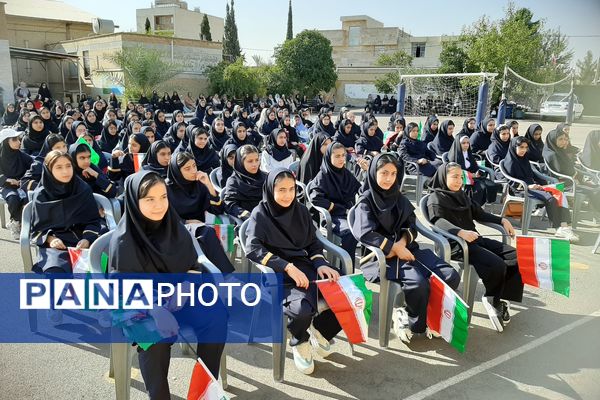 آغاز فصل رویش با جوانه های امید ناحیه 3 شیراز 