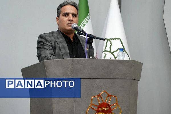 آیین رونمایی از دو اثر فاخر ادبی در شهرداری کهریزک 