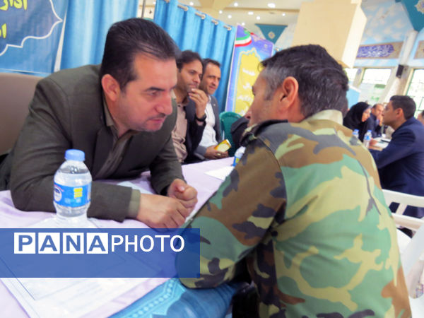 برپایی میز خدمت آموزش و پرورش خراسان شمالی