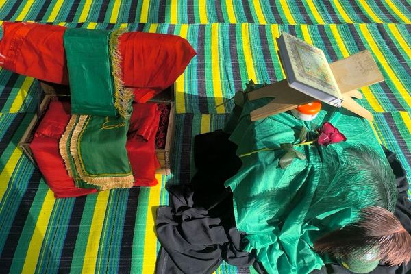 تجدیدِ پیمان با انقلاب و اهل بیت(ع) در روز ۱۳ آبان