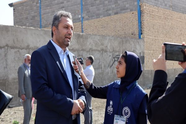 خشت‌گذاری مدرسه اولیاساز در پاکدشت ، گامی مردمی برای رفع محرومیت آموزشی است