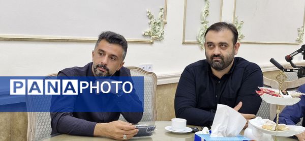 آیین تجلیل از خبرنگاران و اصحاب رسانه در محمودآباد