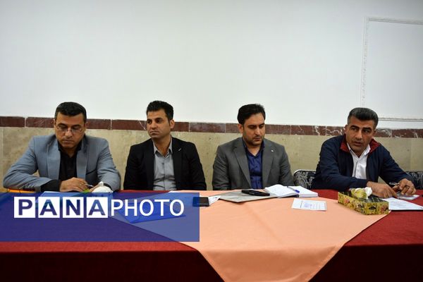 نشست تخصصی مدیران متوسطه اول و دوم بهارستان‌دو