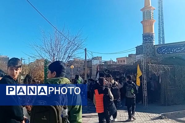 برگزاری پیاده‌روی عظیم فاطمیه در فیروزکوه