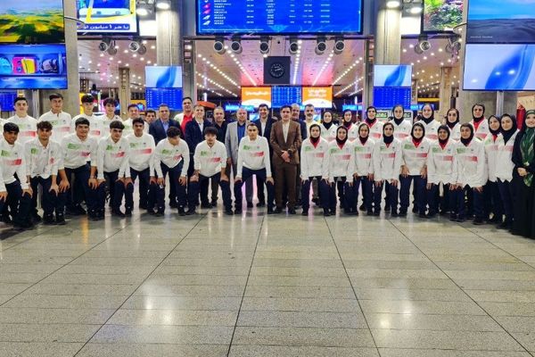 کاروان فوتسال دانش‌آموزی ایران به برازیلیا رسید