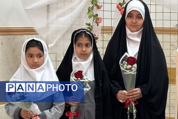برگزاری یادواره شهدای اقتدار با محوریت خانواده‌های شهید مهری و عیوضی در اسلامشهر