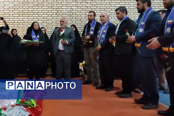 همایش بزرگ هزار نفری یاوران انقلاب و پیشتازان مقاومت در شهر جدید پرند