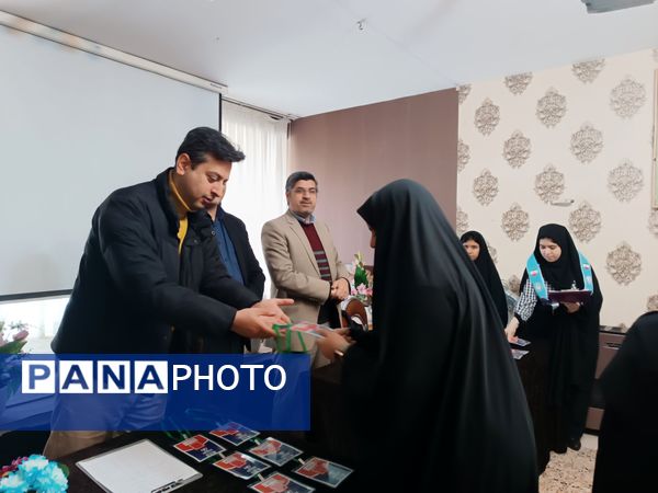  آخرین جلسه آموزش تکمیلی خبرنگاری دانش آموزان ناحیه ۳