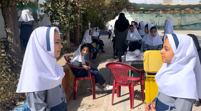 طرح وارنیش فلوراید در مدرسه ارشاد شهرستان خاتم 