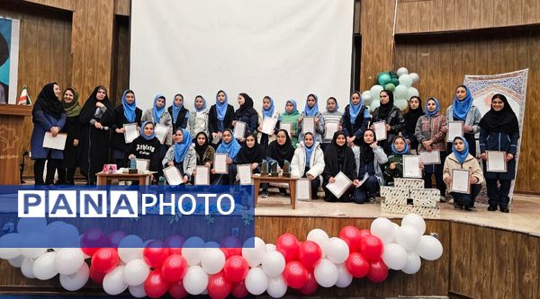برگزاری مراسم تقدیر از دانش آموزان رتبه برتر آموزشگاه امیر کبیر ملارد
