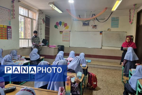 بازدید گروه های آموزشی از کلاس های دبستان خورسندیان دو
