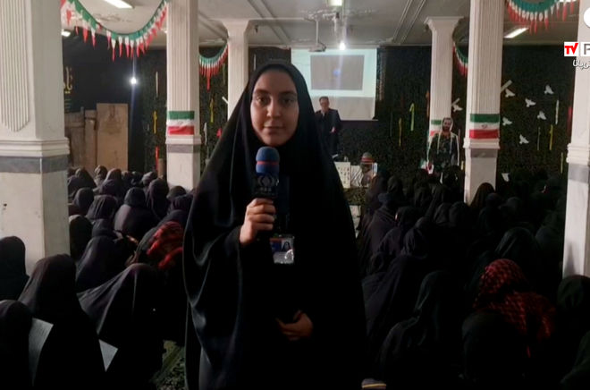 انس و ارادت دانش‌آموزان دبیرستان سید احمد فاتحی قم نسبت به شهدا 