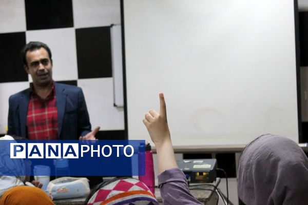 کارگاه علمی دانشآموزی زیست محیطی یزد