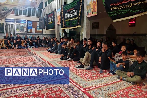 عزاداری شب هشتم ماه محرم در شهر بار 