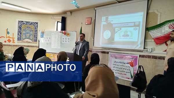 برگزاری انتخابات انجمن اولیا و مربیان دبیرستان فرزانگان 5 شهرستان ساوجبلاغ 