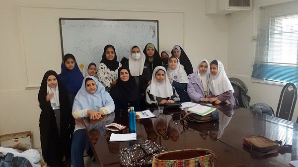 شعر و داستان یکی از راه‌های شخصیت‌شناسی است