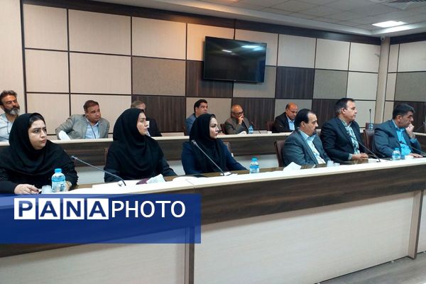 نشست شورای آموزش و پرورش ملارد به مناسبت هفته دولت 