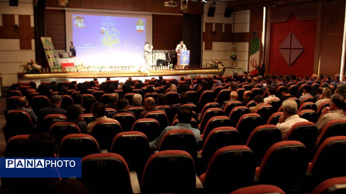 همایش بزرگداشت مقام معلم آموزش و پرورش ناحیه 2 زنجان