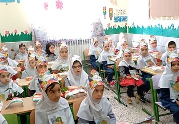 آغاز بهاری نو در دل شکوفه‌ها