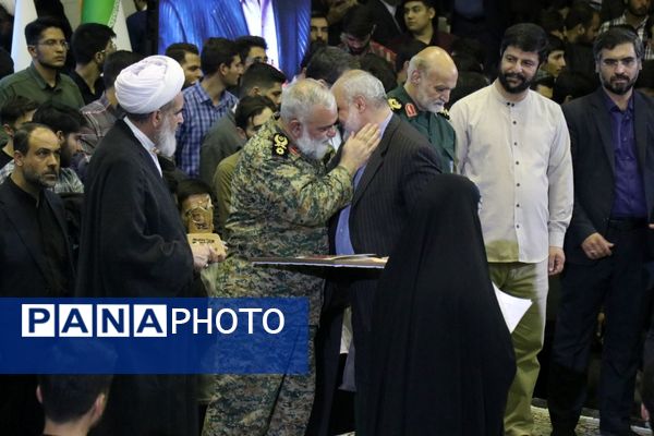 یادواره ملی شهدای دانشگاهی دفاع مقدس ۱۲ روزه در دانشگاه فردوسی مشهد(۳) 