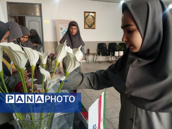 بیست و هشتمین انتخابات شورای دانش‌آموزی در دبیرستان فرزانگاه ۵ ناحیه سه