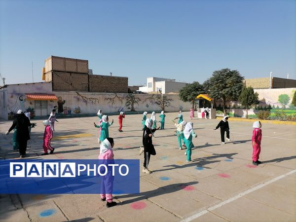 المپیاد ورزشی در مدرسه شهید نجفیان خلیل آباد 