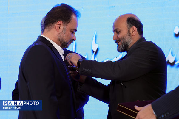 همایش مدیران بنگاه‌های اقتصادی در راستای حمایت از نهضت توسعه عدالت در فضاهای آموزشی و پرورشی مدرسه‌سازی