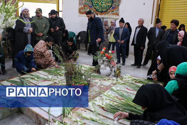 گلباران مزار شهدای گمنام قم در ایام الله دهه فجر