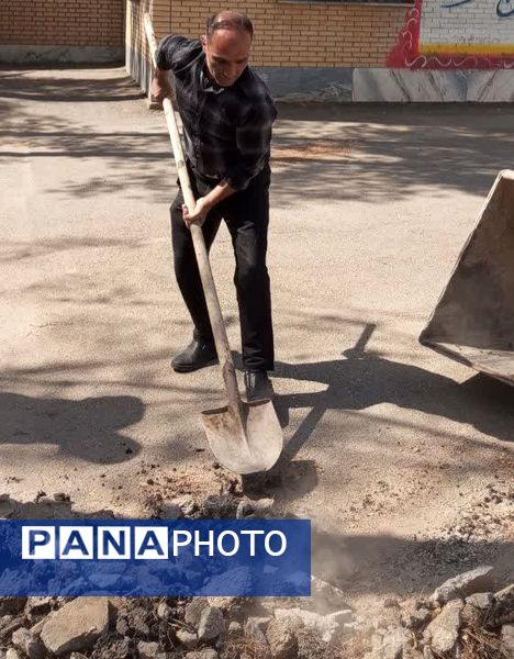 پروژه مهر دبیرستان دخترانه بنت الهدی کوهپایه رنگ آمیزی تجهیز و پاکسازی برای خلق محیطی الهام بخش و یادگیری مثبت