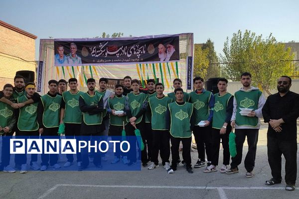 در اغنای دل‌ها هنرستان موفقیان اسلامشهر میزبان آیین فاطمیه و سفره احسان بانوی نور بود