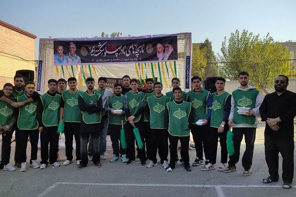 در اغنای دل‌ها هنرستان موفقیان اسلامشهر میزبان آیین فاطمیه و سفره احسان بانوی نور بود