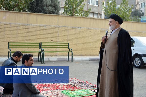 نماز باران، همخوانی زمین و آسمان در دبیرستان ولایت بهارستان‌دو