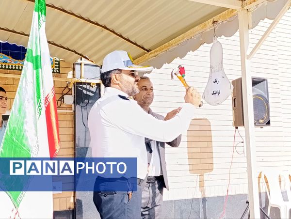  زنگ فرهنگ ترافیک در دبیرستان رییس‌زاده خلیل اباد به صدا درآمد