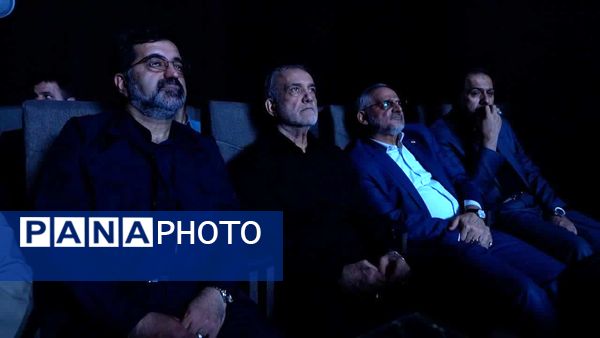 بازدید رئیس جمهور از مرکز مادر و دختری «حس خوب» در منطقه نیروگاه قم