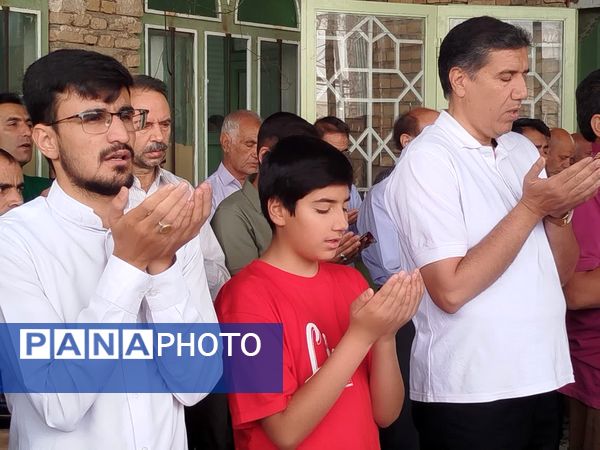 نماز باشکوه عید سعید قربان در شهرستان کاشمر 