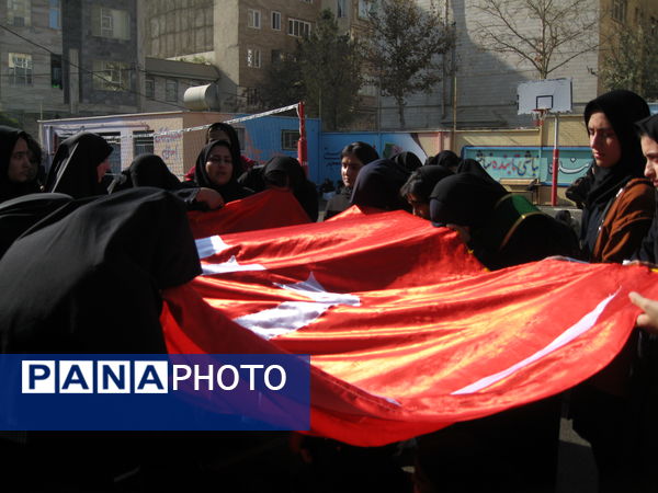 دبیرستان سردار شهید قاسم سلیمانی میزبان شهید گمنام شد