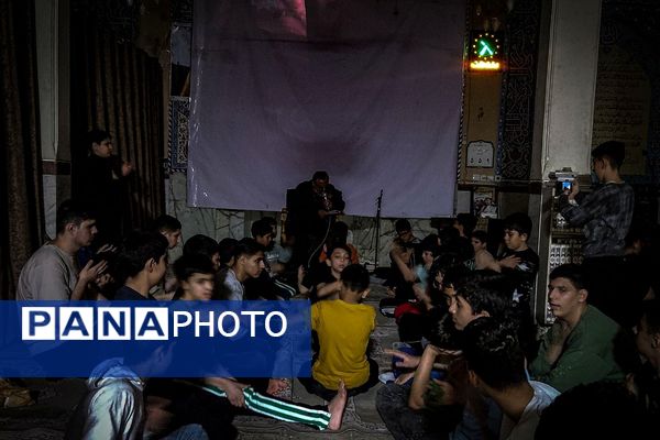 زمزمه‌های آرامش در هیاهوی نوجوانی 