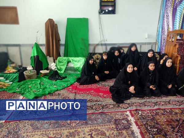 دبستان آوای مهر قائمشهر میزبان عزاداران حسینی شد