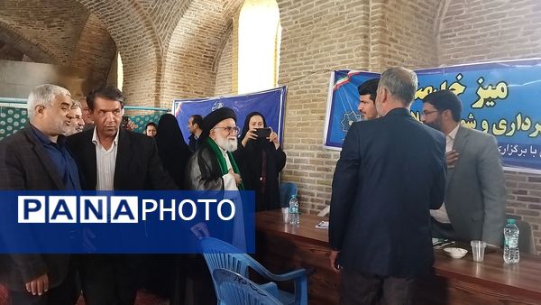 گذری بر حضور ادارات مختلف نیشابور در سومین جمعه آذر ماه 