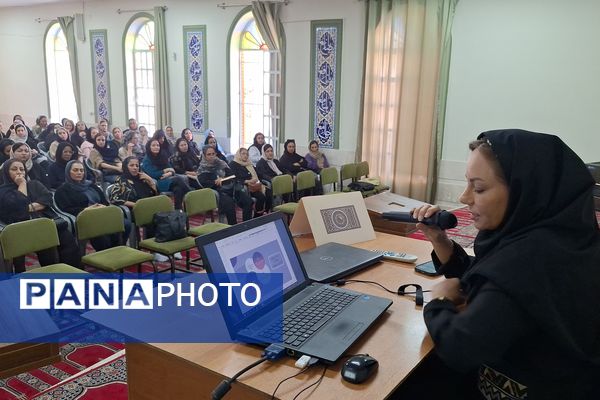 اجرای طرح توانمندسازی والدین در شیراز