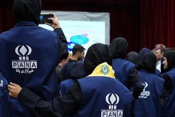 خبرنگاران پانا سربازان امروز جبهه قلم در رساندن صدای حق ایرانیان