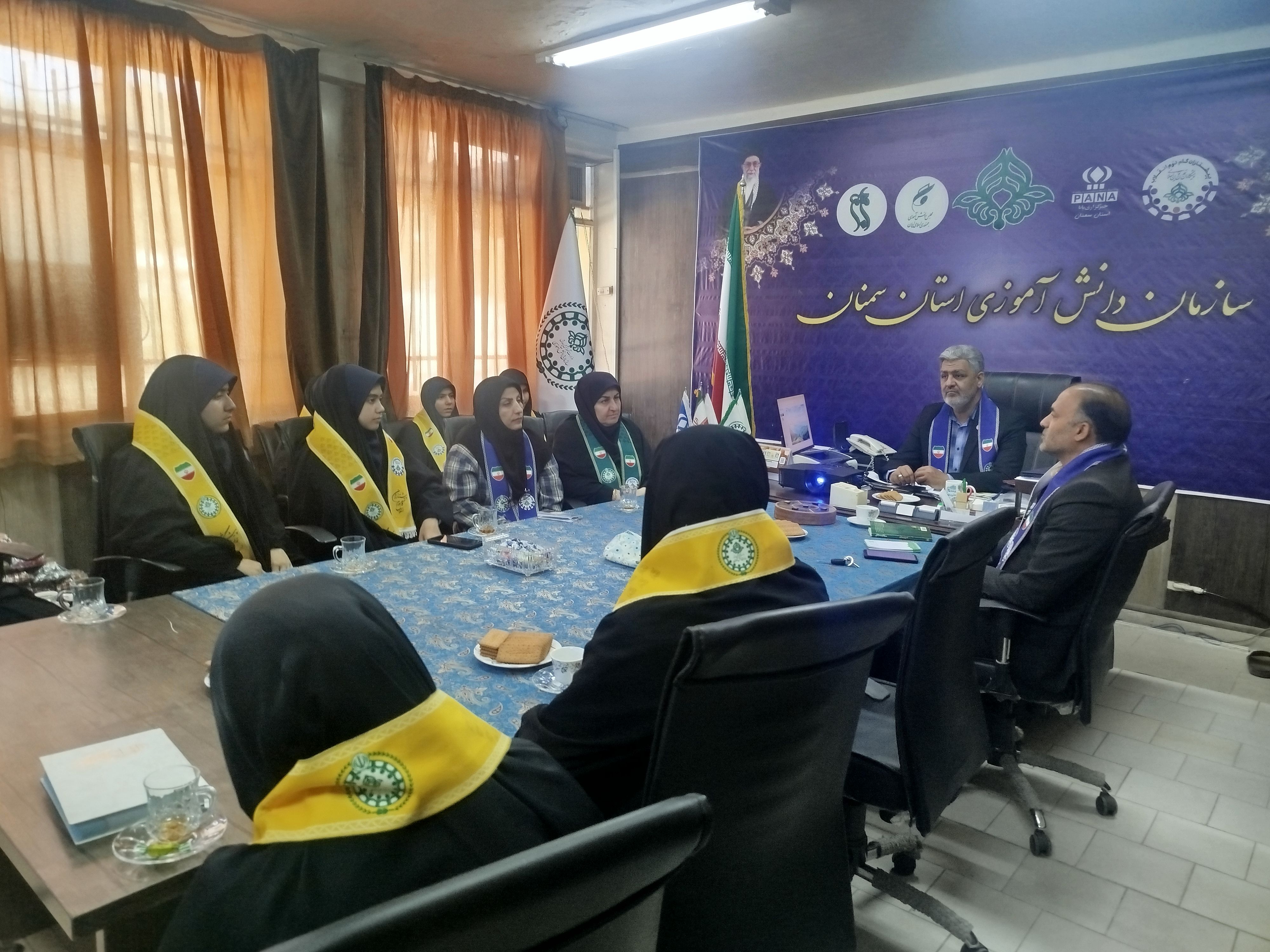 کار تیمی اثر مثبت بر یادگیری و رشد مهارت‌های شخصی و اجتماعی دارد