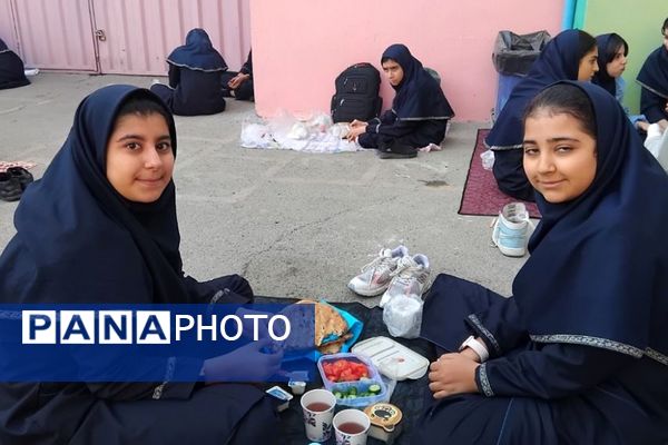 هفته تربیت بدنی در مدارس دکتر رزمی و شهید مجید مجیدی ناحیه دو شهرری 