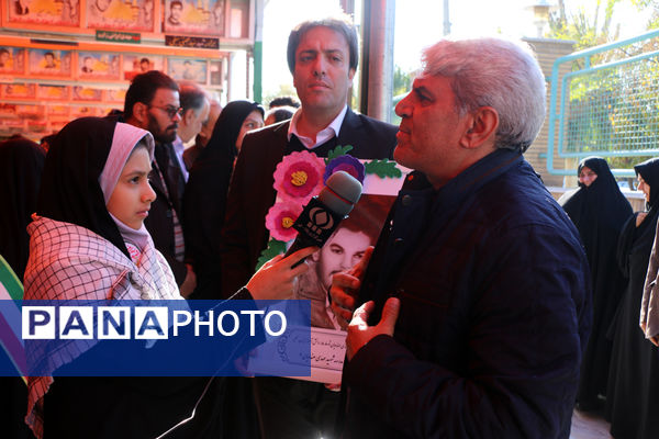 جشن دانش‌آموزی سالروز تولد شهید مهدی هندویان