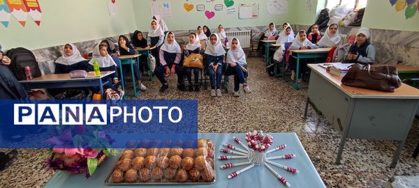 جشن خودکار پایه چهارم مدرسه شهید خاقانی در شهرستان شیروان