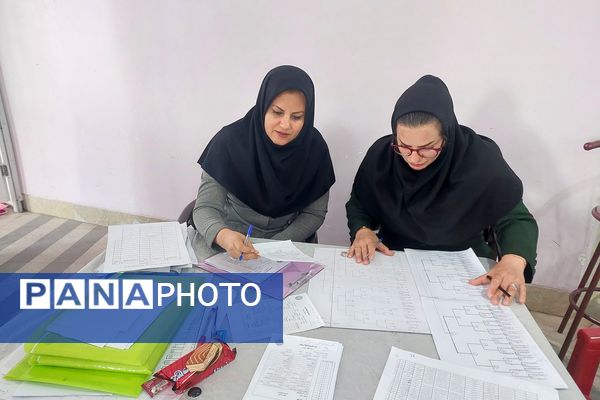 برگزاری مسابقات بازی‌های فکری رویش در دبیرستان شهید محمد تقی دستغیب ناحیه ۳شیراز 