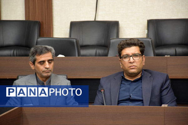 نشست هم‌اندیشی دستگاه‌های اجرایی با محوریت پروژه‌های عمرانی در تربت‌حیدریه
